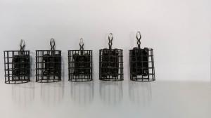 Krmítko feederové L 30gr kulaté šedé Krmítko feederové L 30gr kulaté šedé