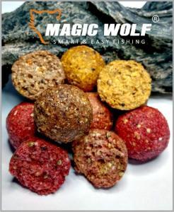 Magic Wolf Krmný boilies 20mm 5kg Black Wolf (Mrtvá ryba)