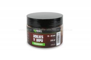 Nikl Boilies v dipu Strawberry 18+20mm 250gr